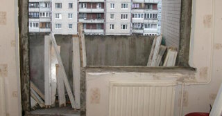 Демонтаж подоконного блока в Томске – услуги по доступным ценам от 1532 рублей